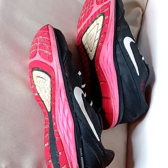 NIKE Dual Fusion 3.. Pink/Black Women's running shoe..Size 7.5 US #653594-003 - Picture 7 of 7
